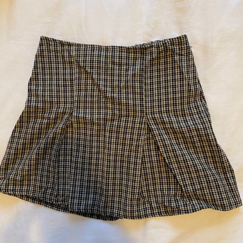 Brandy Melville Pleated School Girl Mini Skirt